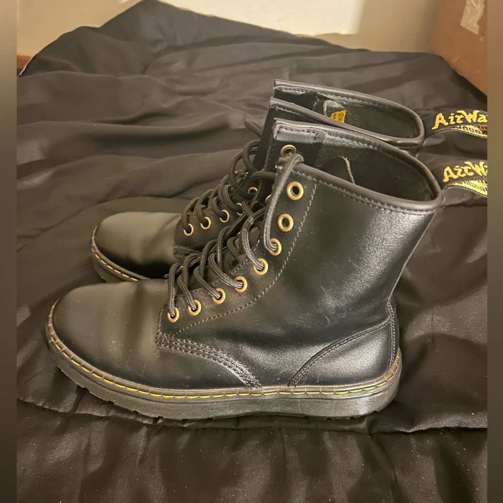 Doc Martens Women’s Zavala Boots US Women’s 7